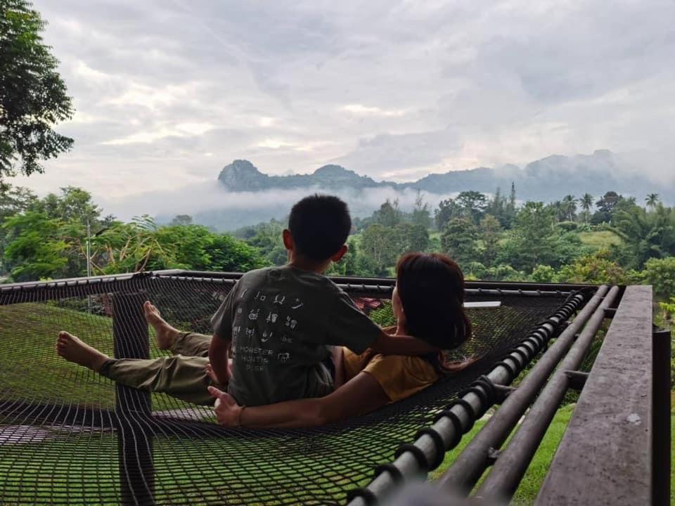 Baanrai Khunya บ้านไร่คุณย่า Ban Huai Maenam Noi Exterior foto